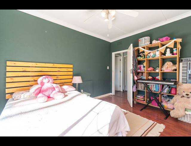 4 BEDROOM HOUSE FOR SALE IN THREE RIVERS